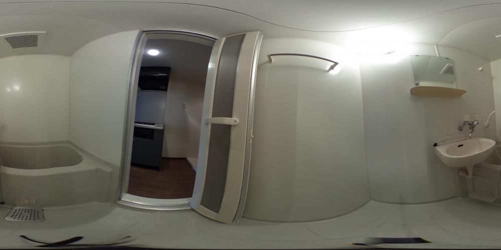 �o�X���[��