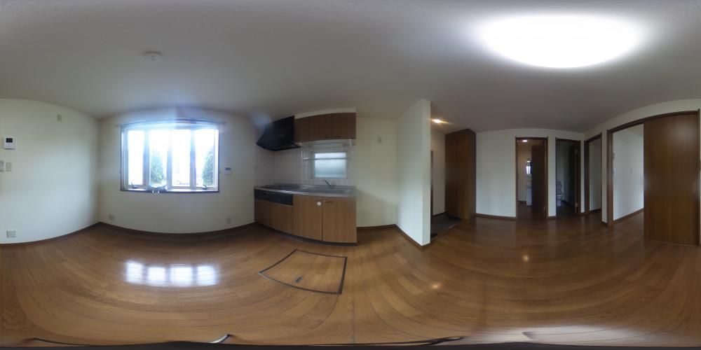 ���r���O