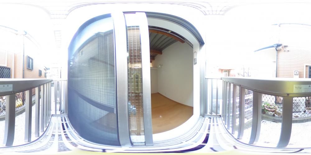 �o���R�j�[