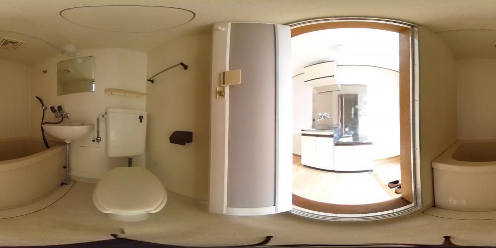 �o�X���[��