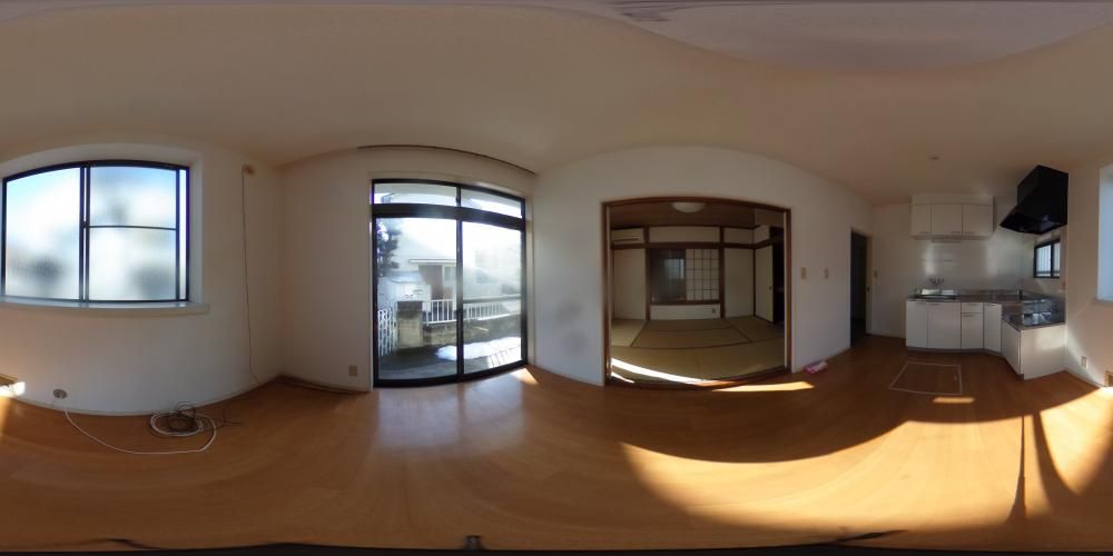 ���r���O