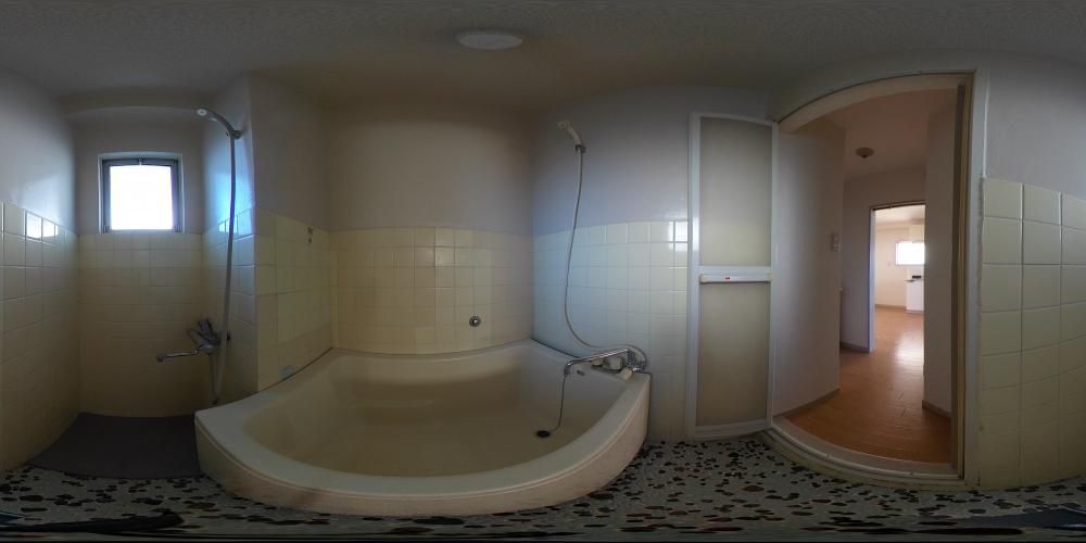 �o�X���[��