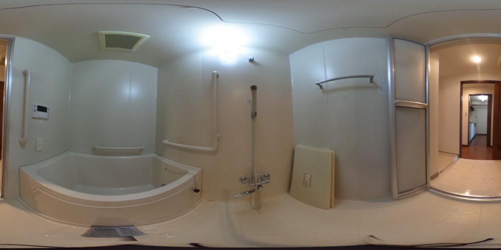 �o�X���[��