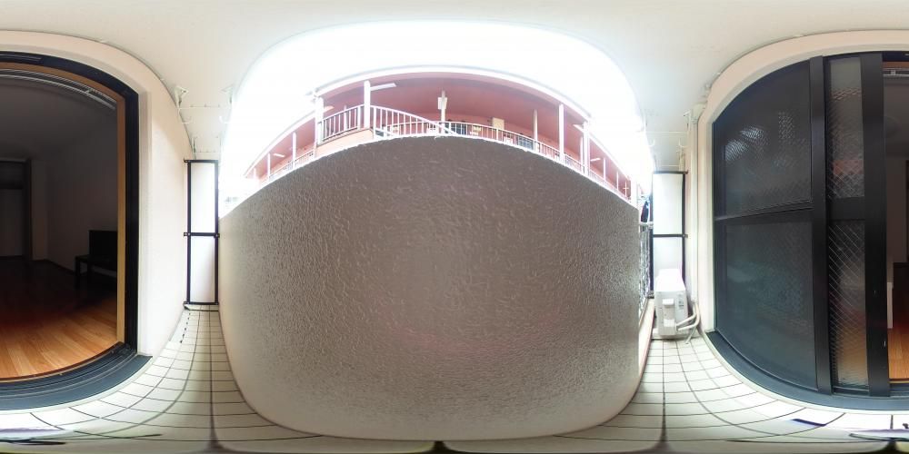 �o���R�j�[