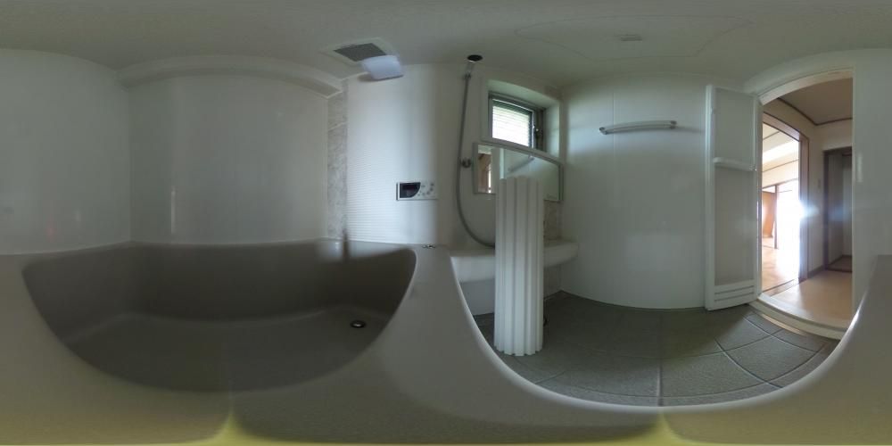 �o�X���[��